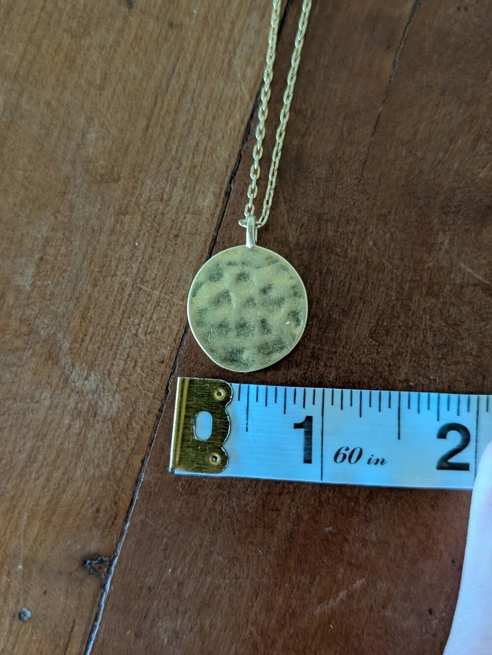 Madewell Gold Hammered Circle Pendant Necklace Women's Stamped Adjustable - Picture 8 of 8